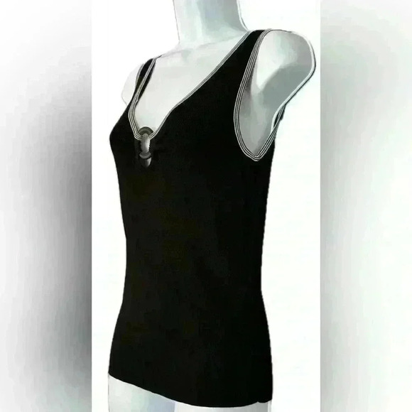 White House Black Market V-neck Black Women's Tank Top (329) - Picture 5 of 9